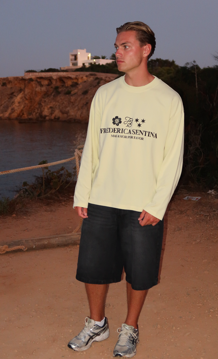 BUTTER YELLOW LONGSLEEVE