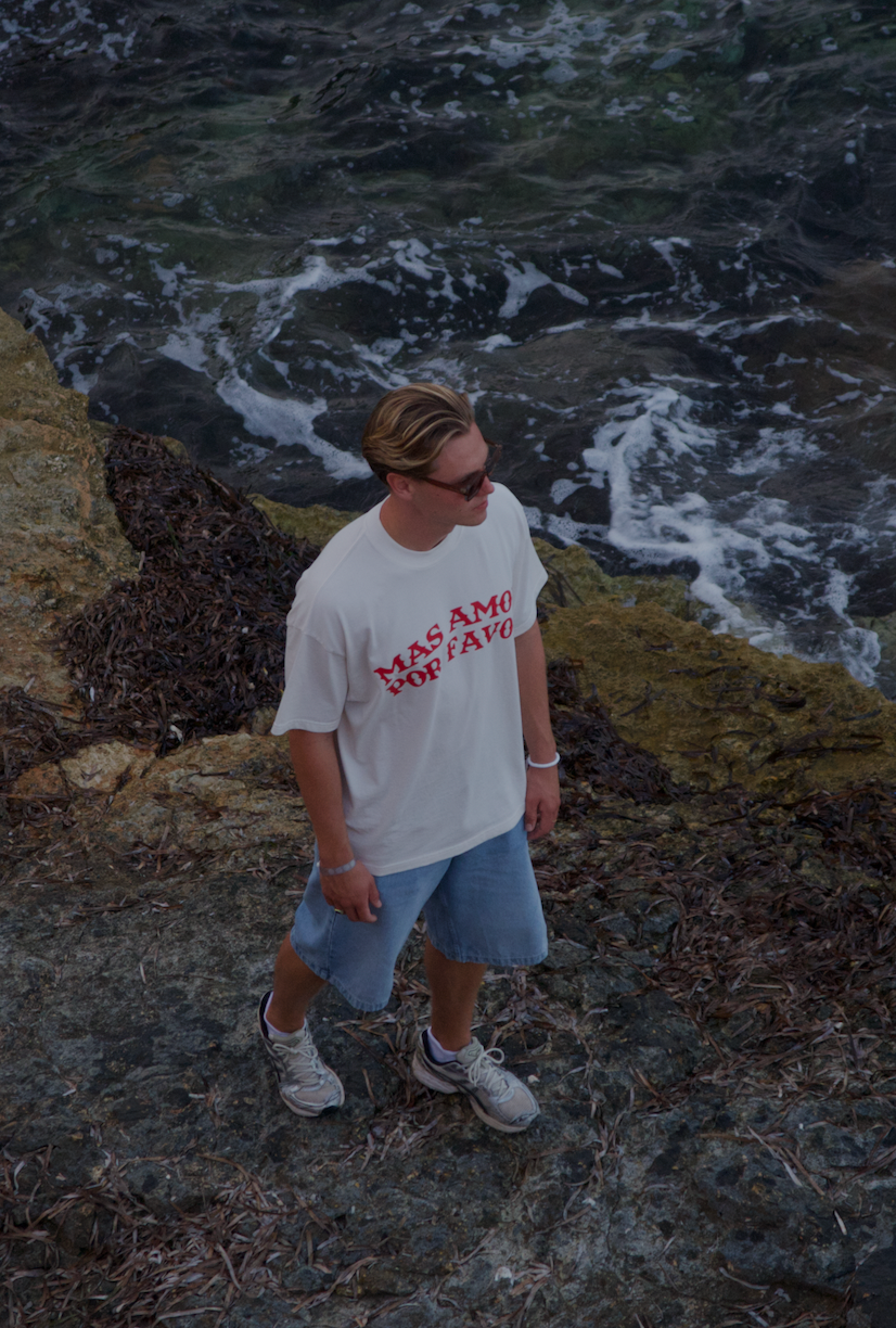 VINTAGE WHITE MAS AMOR TEE